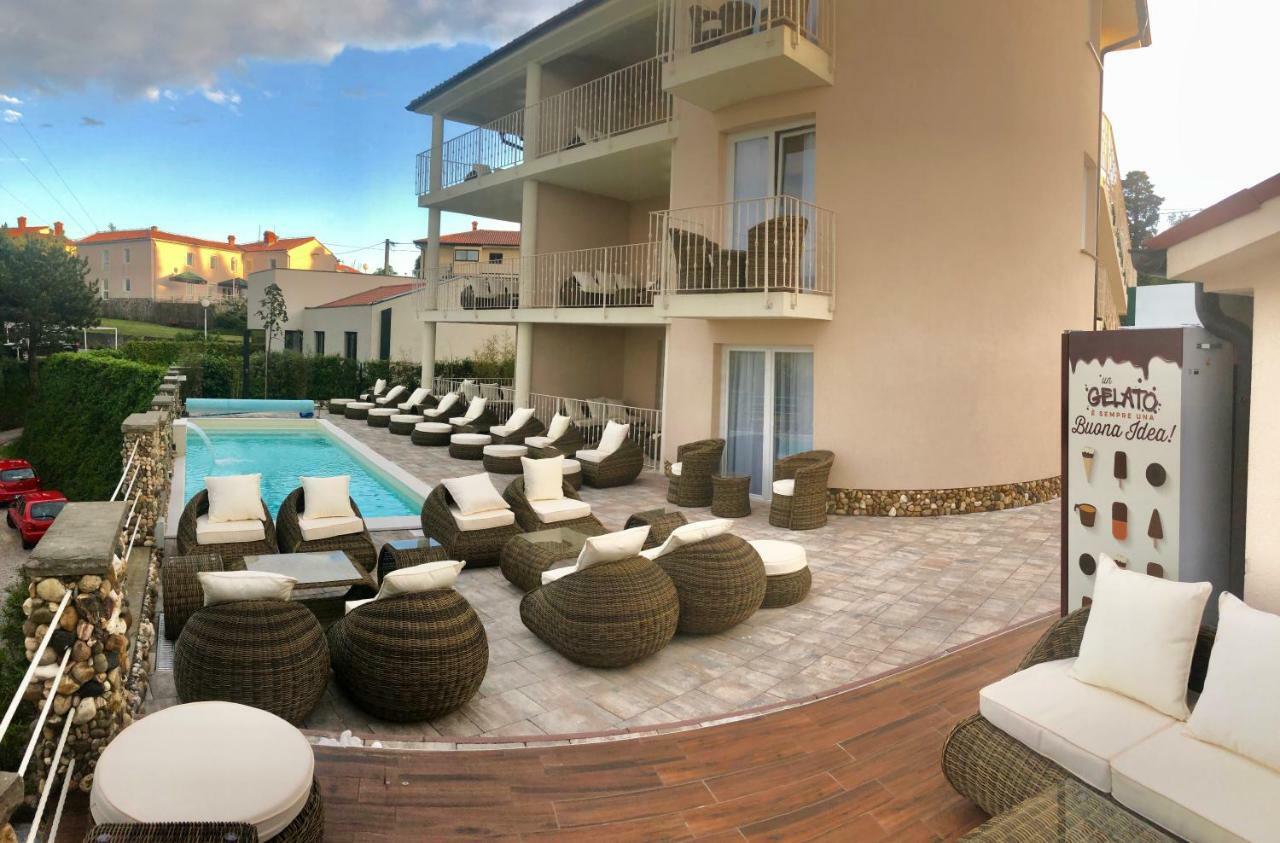 Apartments Vip Residence Пиран Екстериор снимка