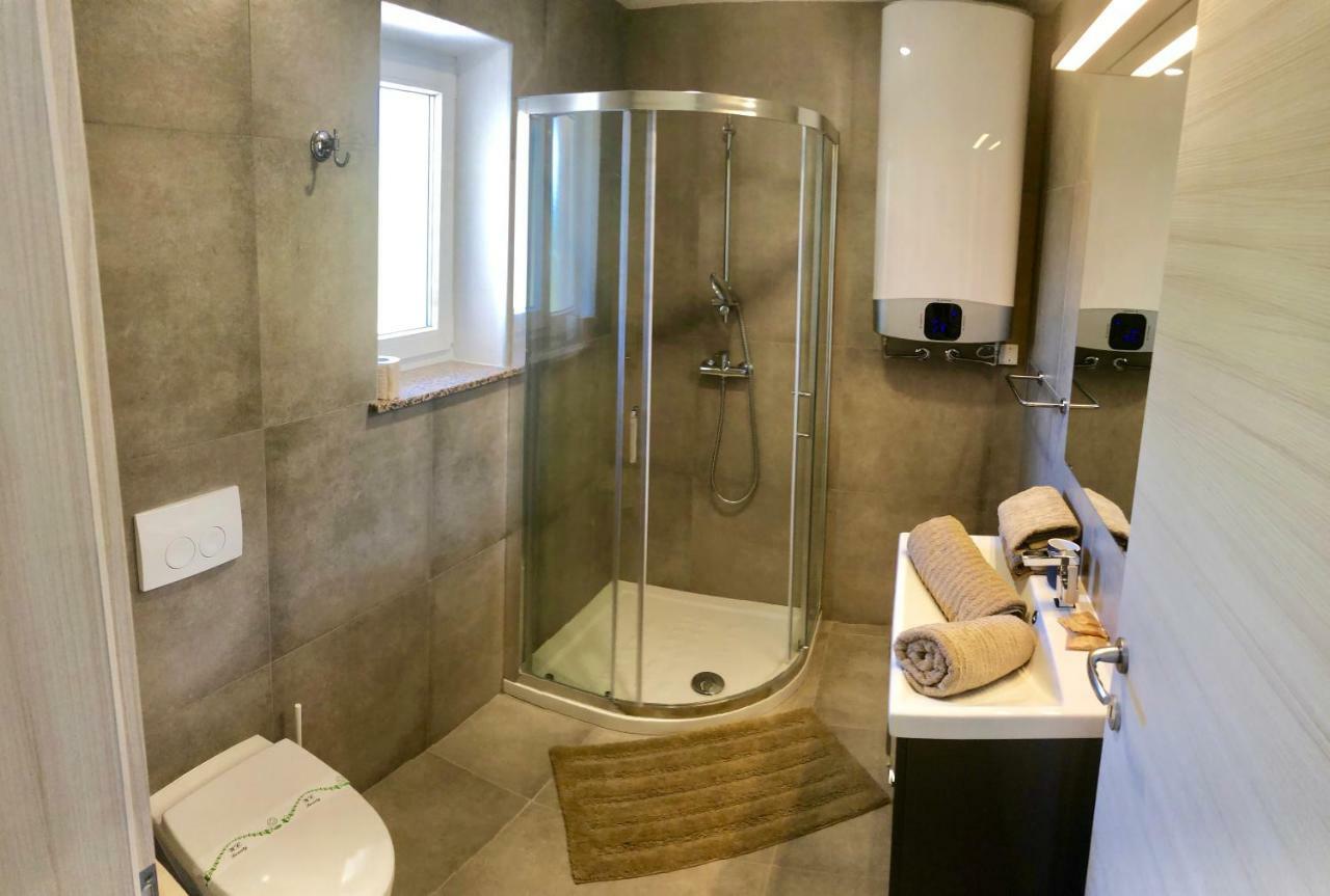 Apartments Vip Residence Пиран Екстериор снимка